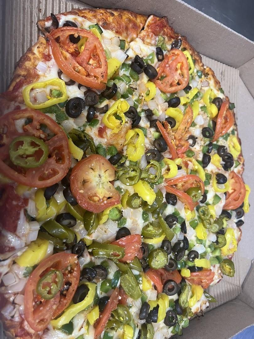 Pine Tree Cafe & Pizza